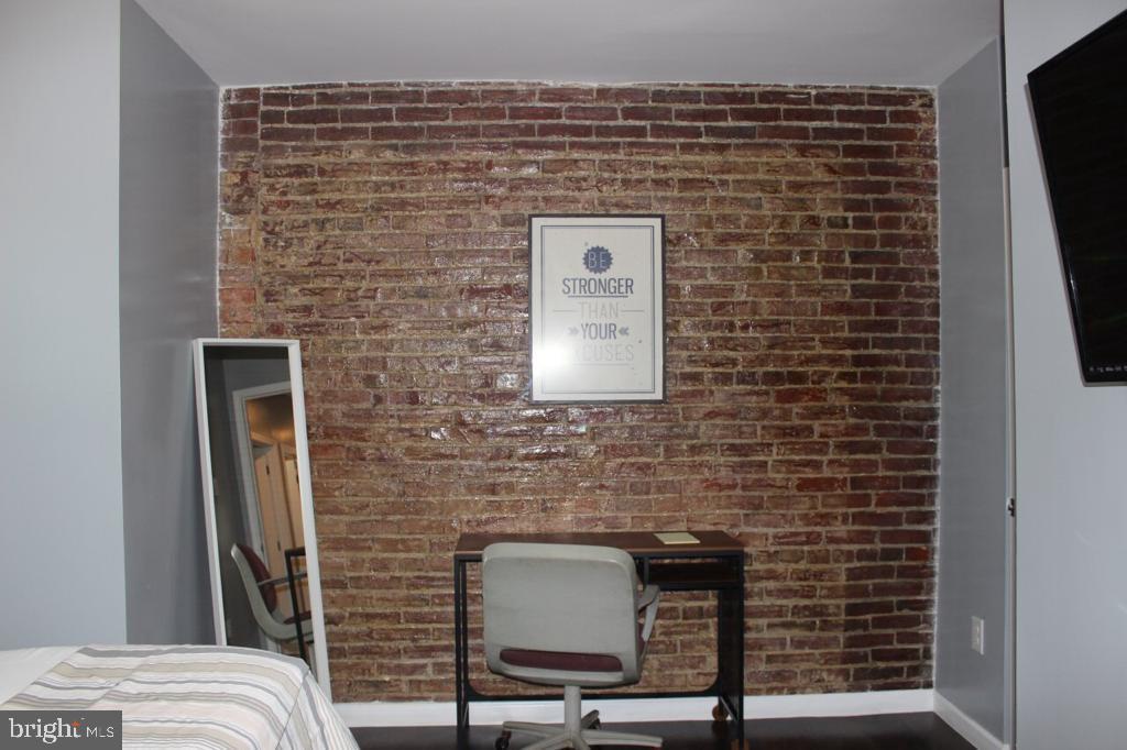 5923 N Broad St Property Photo 34