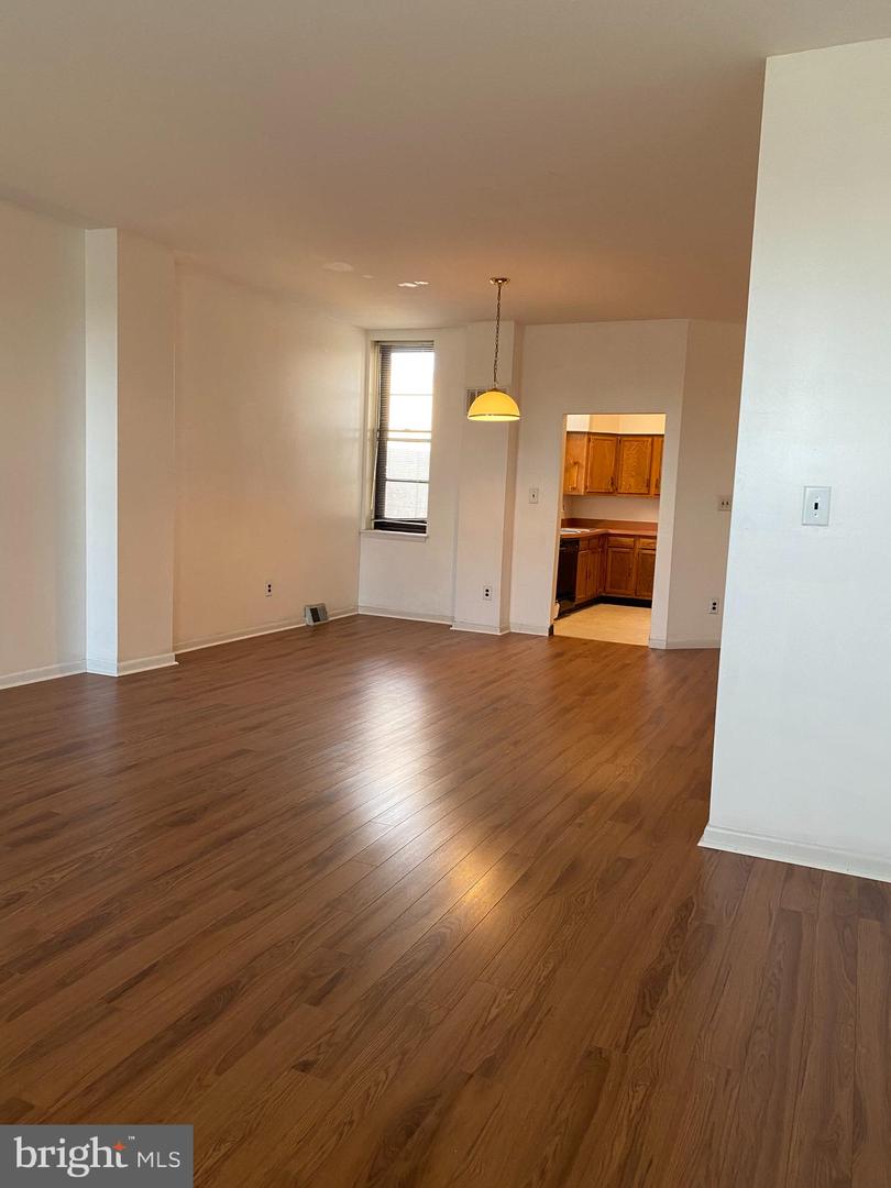 1703 W Diamond St #2 Property Photo 17