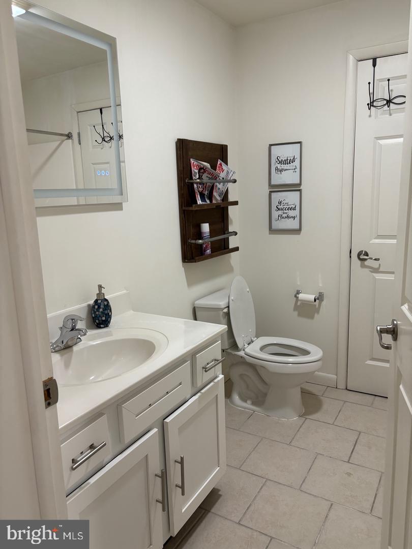 1000 Diamond St #b Property Photo 4