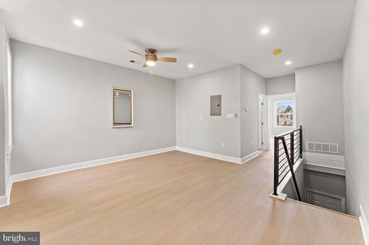 649 N 63rd St #2 Property Photo 6