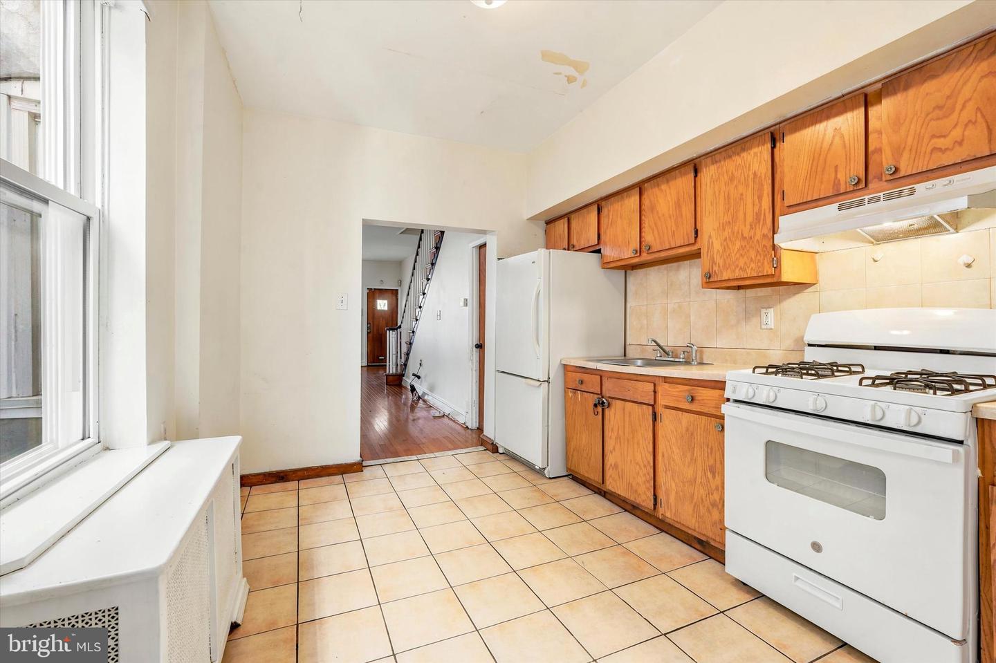 2934 Aramingo Ave Property Photo 4