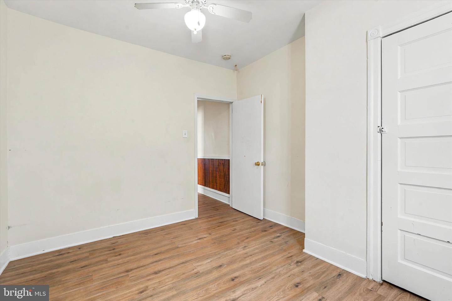 2934 Aramingo Ave Property Photo 7