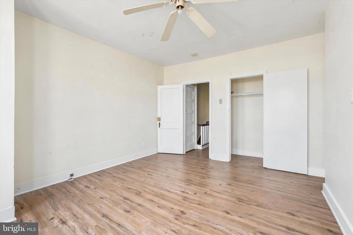 2934 Aramingo Ave Property Photo 12