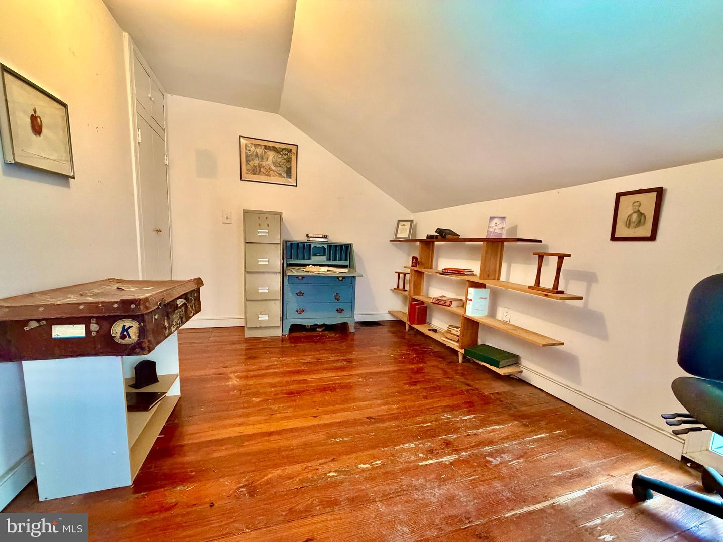 420 W Woodlawn St Property Photo 14