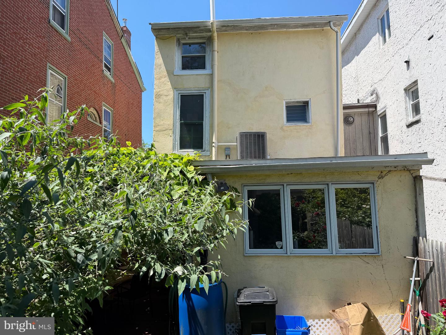 420 W Woodlawn St Property Photo 40