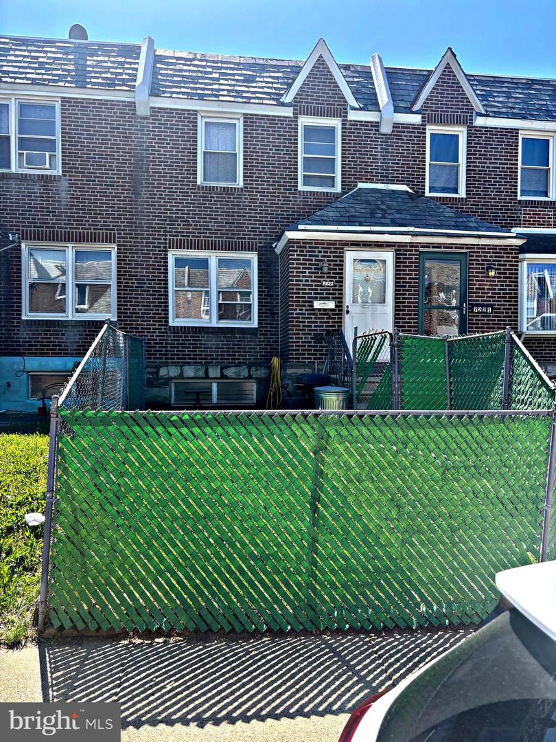 7223 Lynford St Property Photo 1