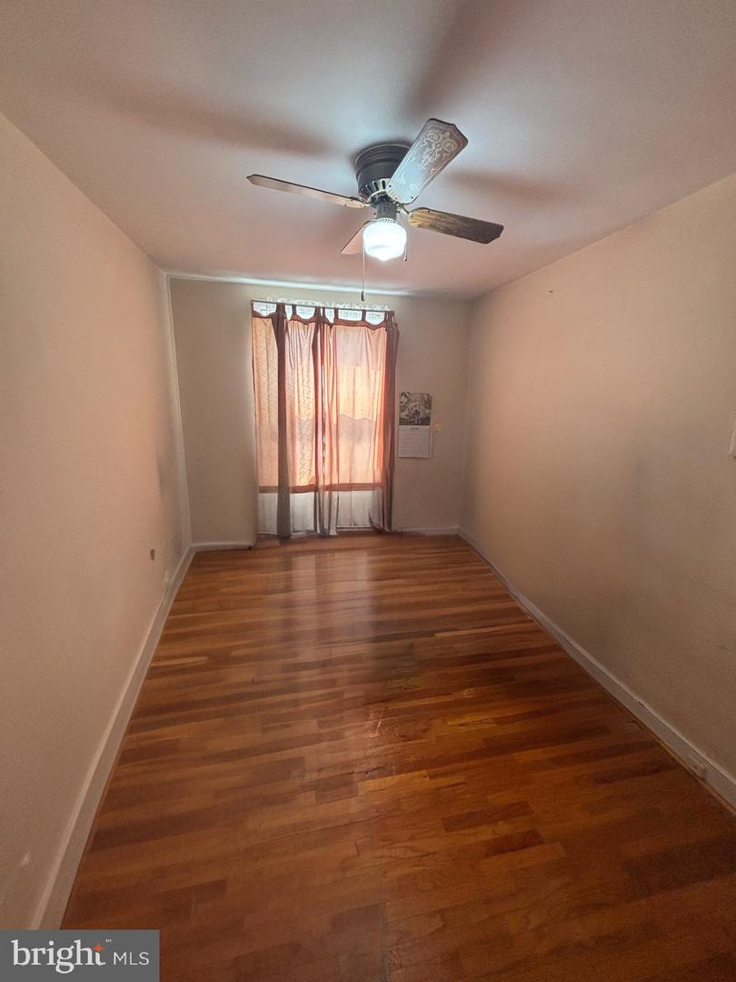 7223 Lynford St Property Photo 10