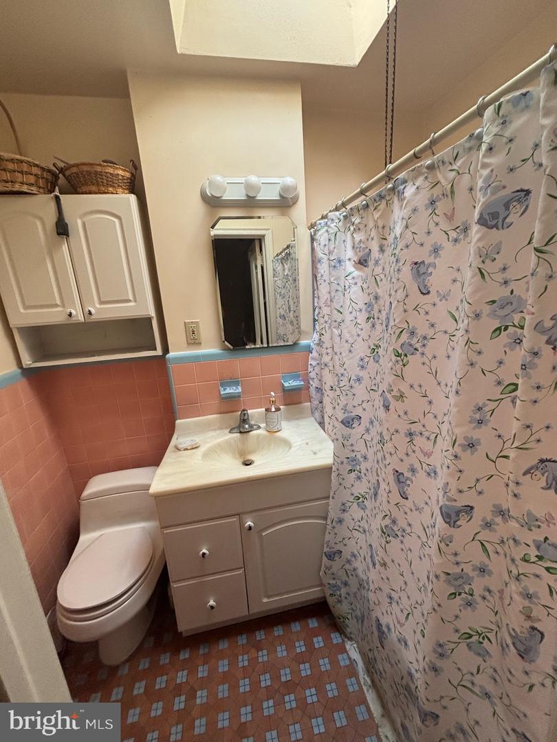 7223 Lynford St Property Photo 13