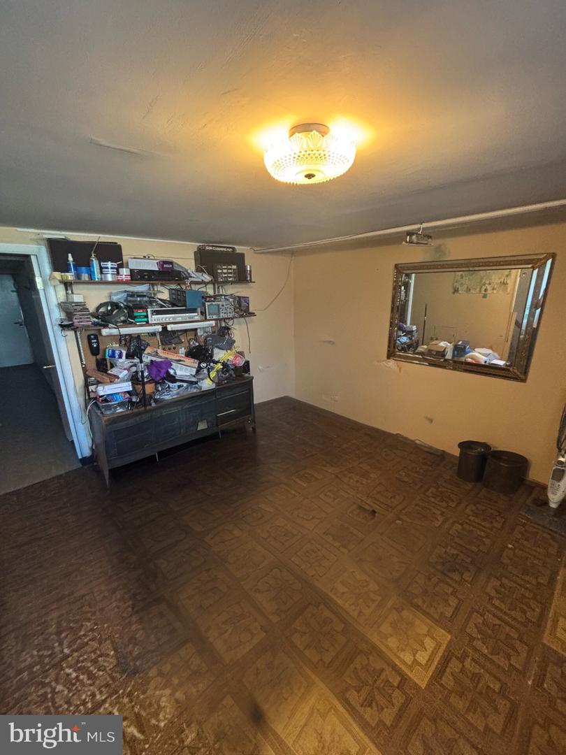 7223 Lynford St Property Photo 18