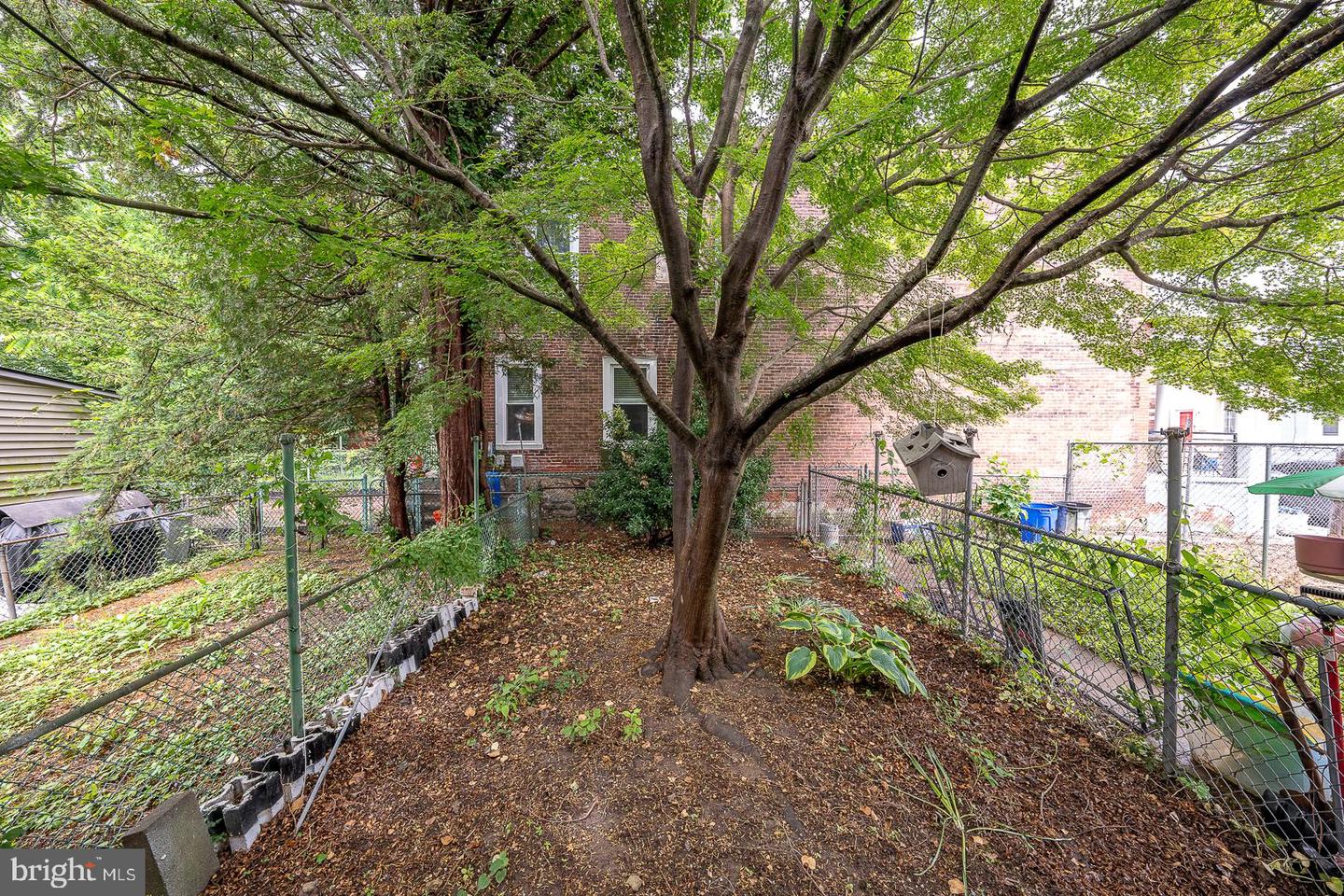 405 W Penn St Property Photo 8