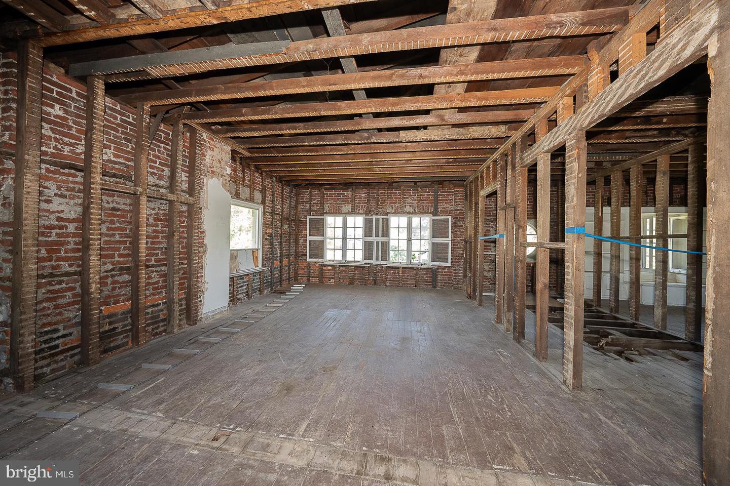 5 E Chestnut Hill Ave Property Photo 13