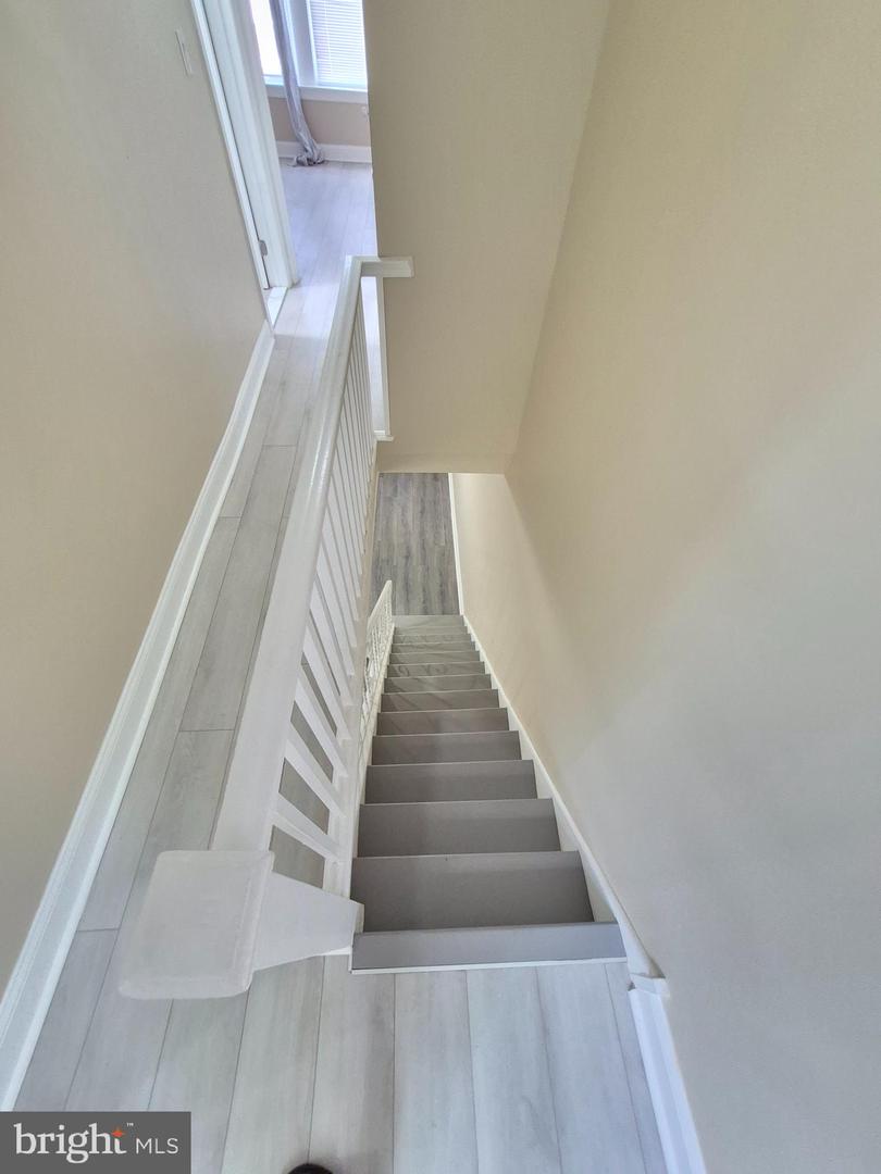 6136 Walker St Property Photo 11