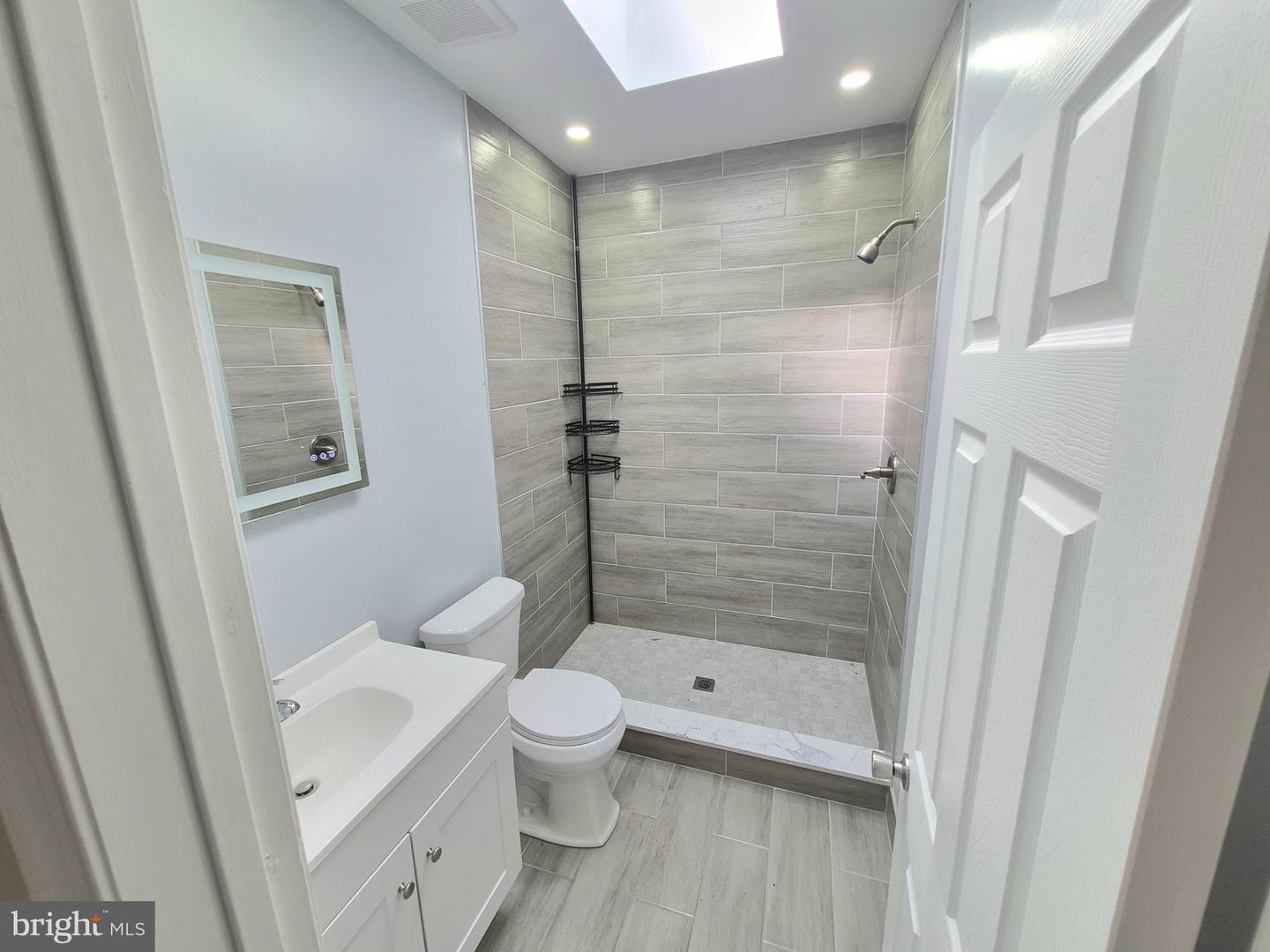 6136 Walker St Property Photo 16