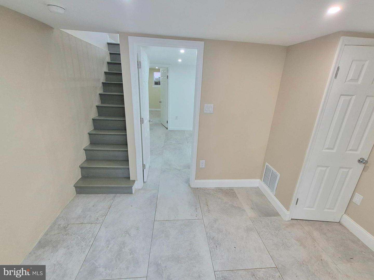 6136 Walker St Property Photo 22