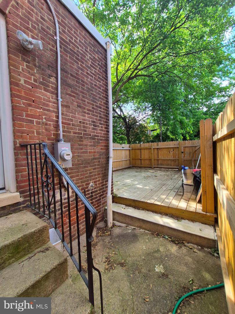 6136 Walker St Property Photo 31