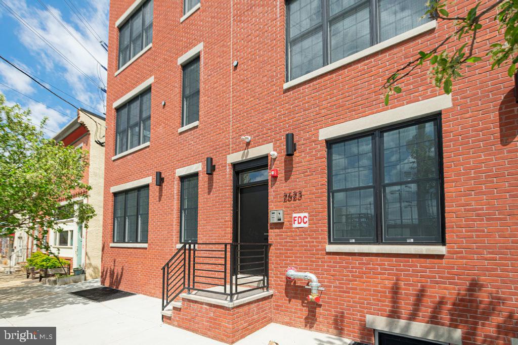 2623 Christian St #unit 301 Property Photo 14