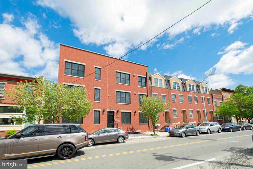 2623 Christian St #unit 301 Property Photo 18