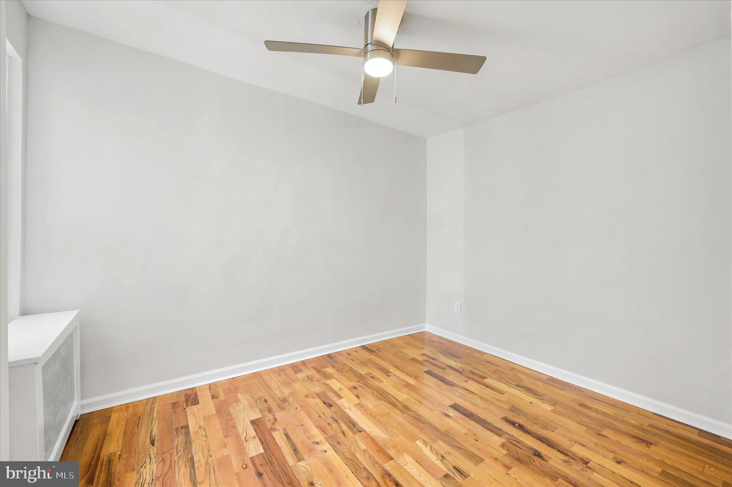 3052 Aramingo Ave Property Photo 11