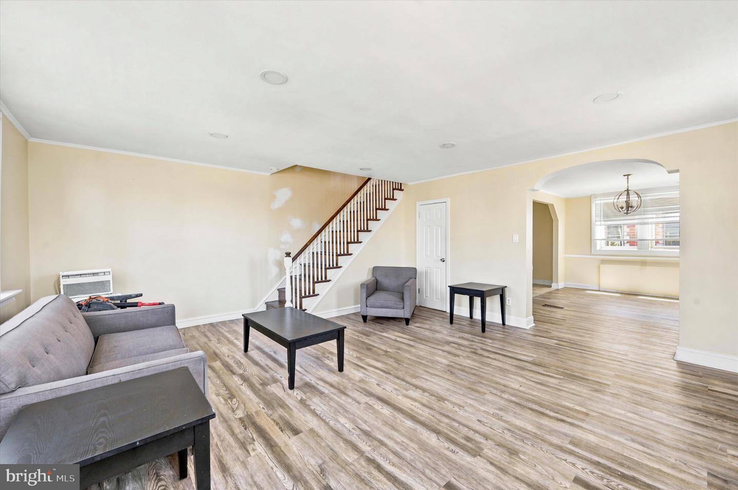 6701 Kindred St Property Photo 5