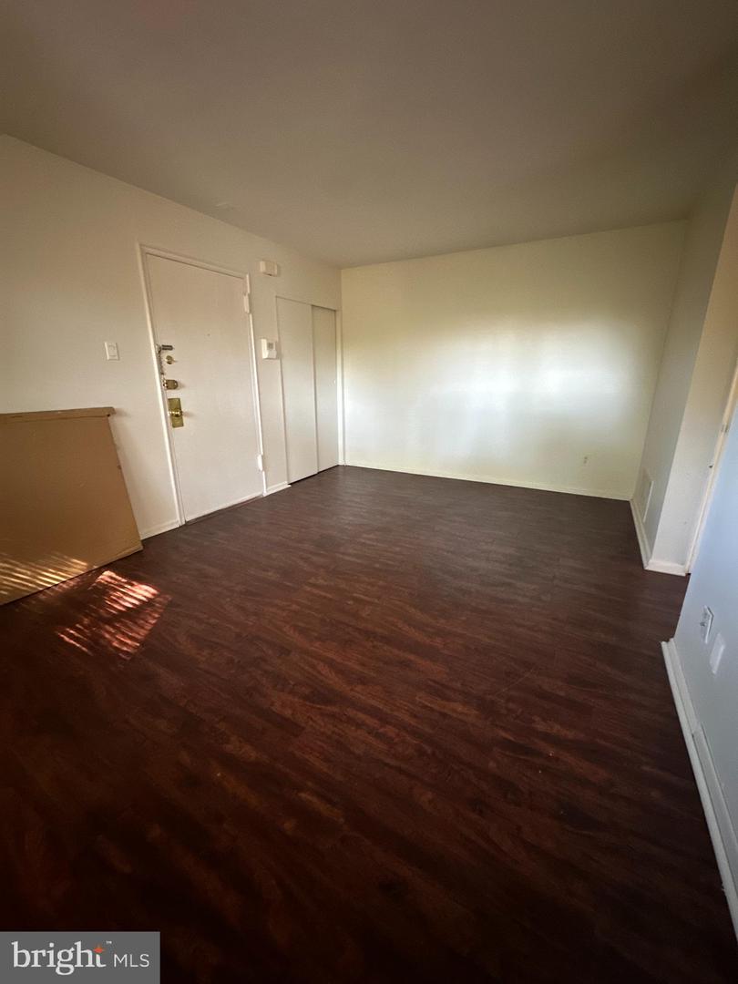 7909 Dungan Rd #4b Property Photo 8