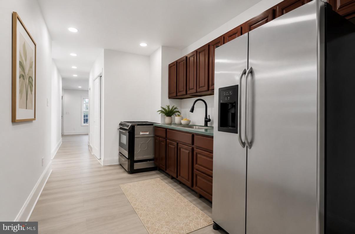 1820 Plum Property Photo 8