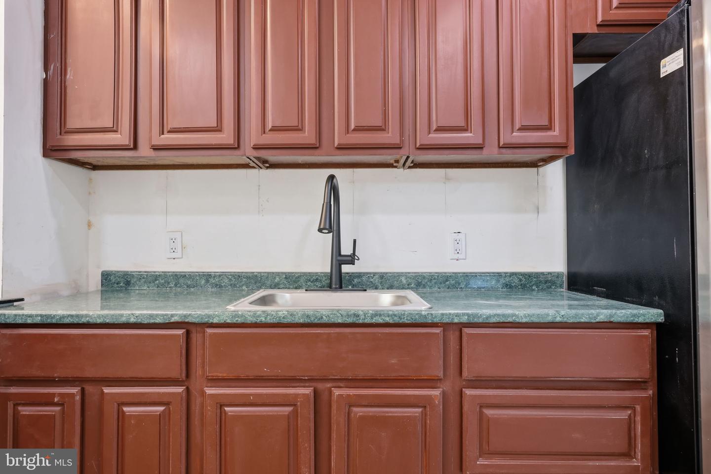 1820 Plum Property Photo 9