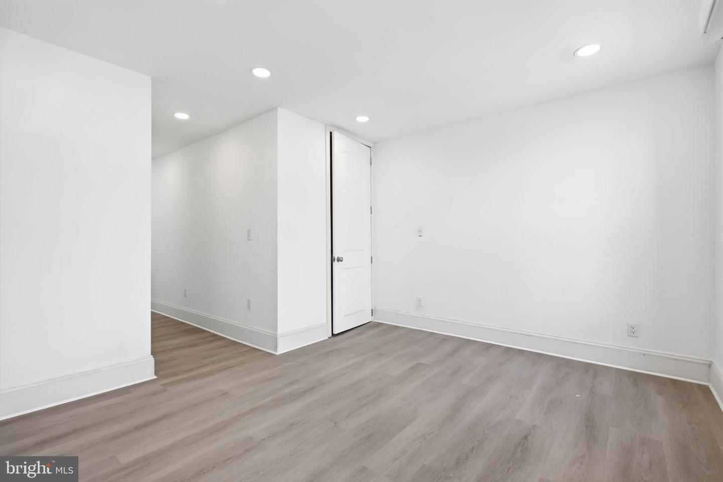 1820 Plum Property Photo 24