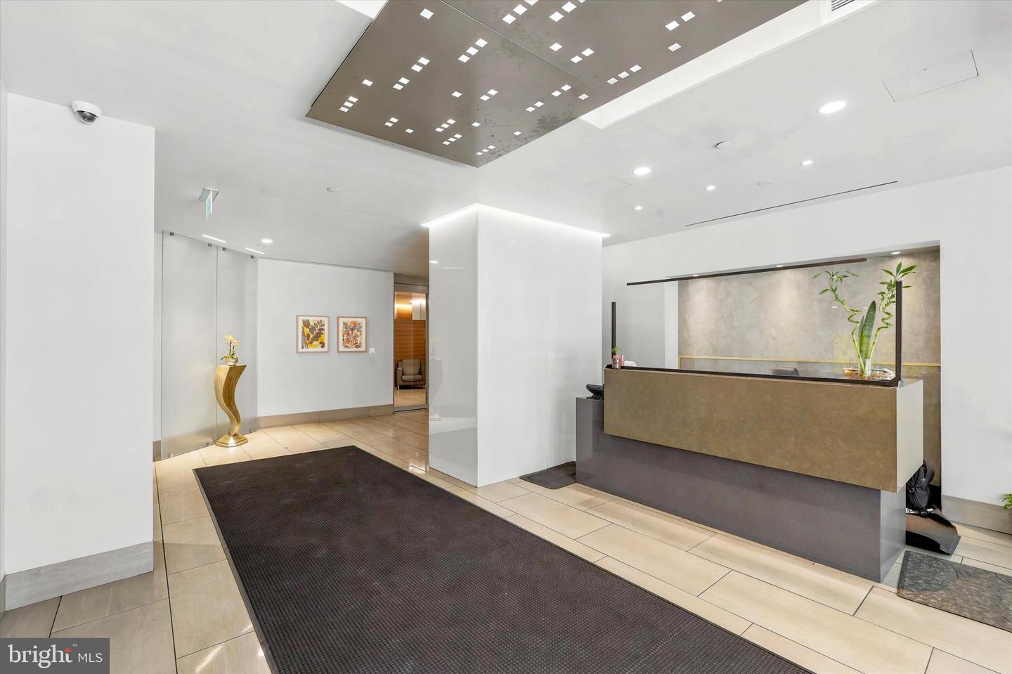 2018-32 Walnut St #23e Property Photo 3