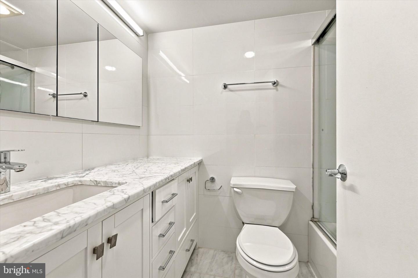 2018-32 Walnut St #23e Property Photo 14