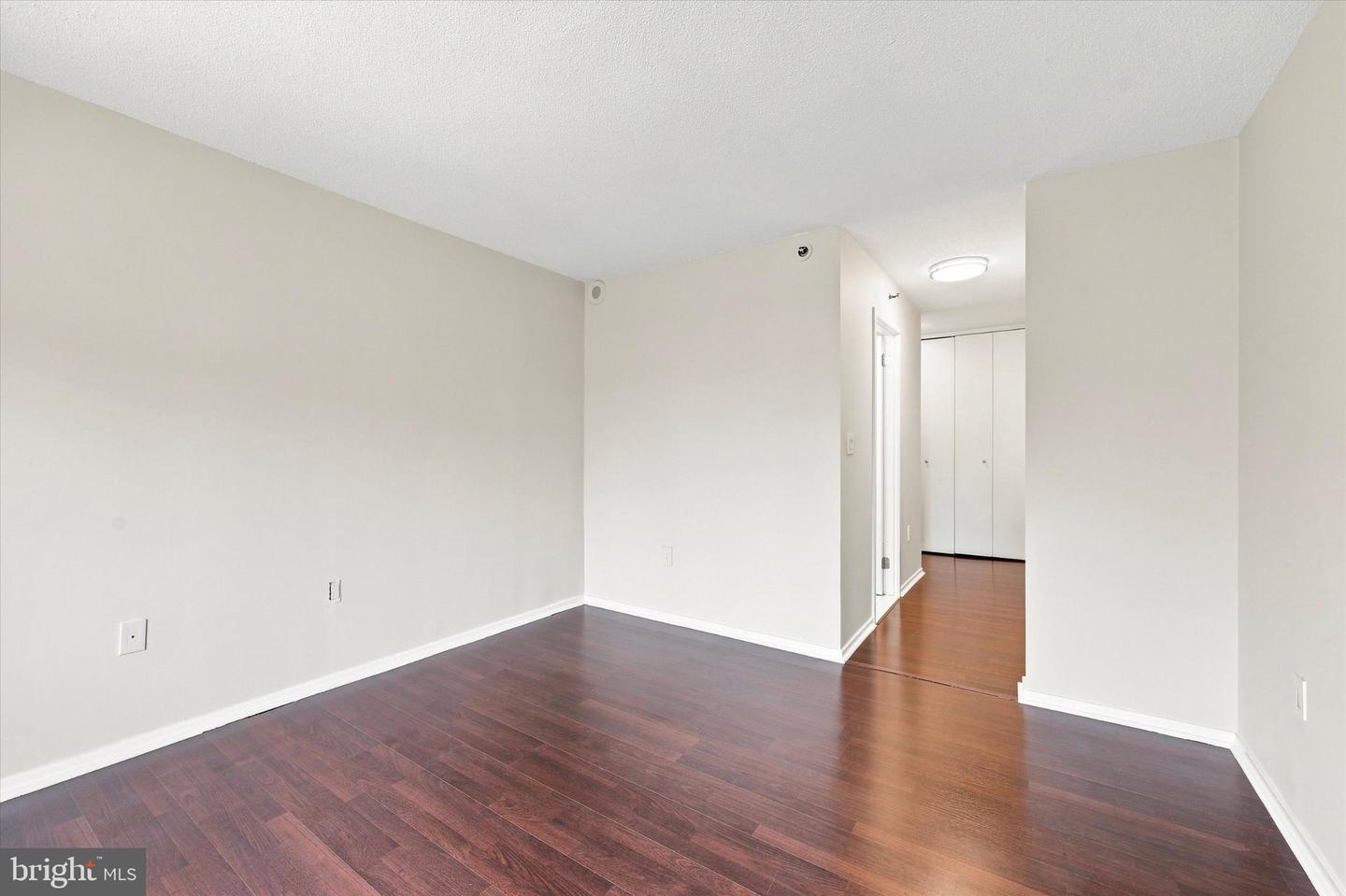 2018-32 Walnut St #23e Property Photo 16