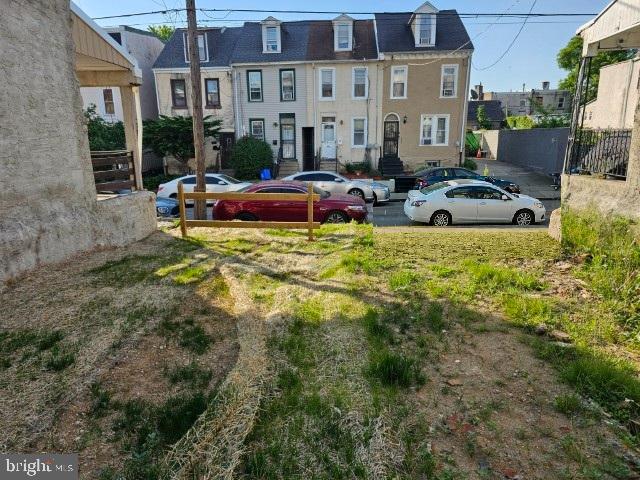 225 E Phil Ellena St Property Photo 3