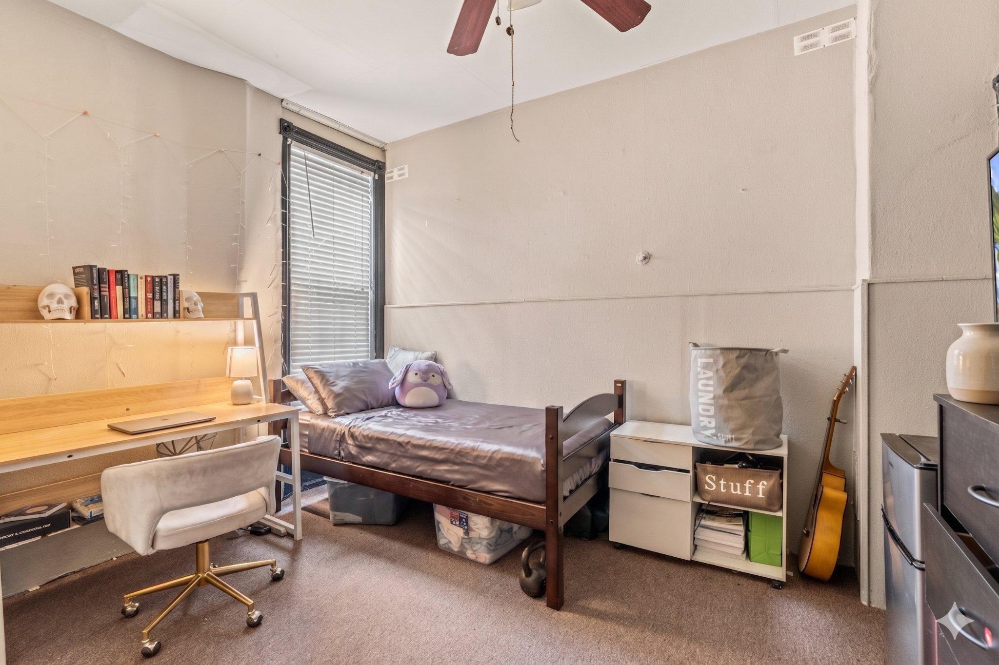 4125 Woodland Ave Property Photo 8