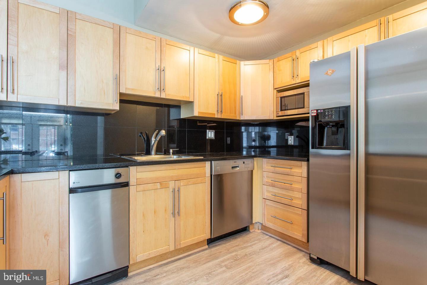306 Cherry St #1r Property Photo 5