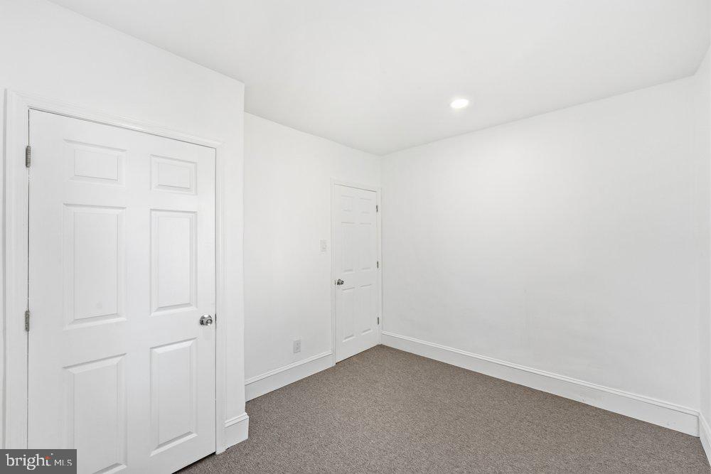 1364 W Spencer St Property Photo 19