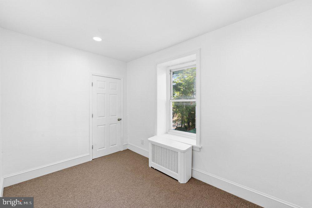 1364 W Spencer St Property Photo 21