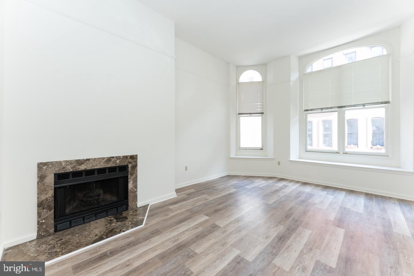2032 Walnut St Property Photo 3
