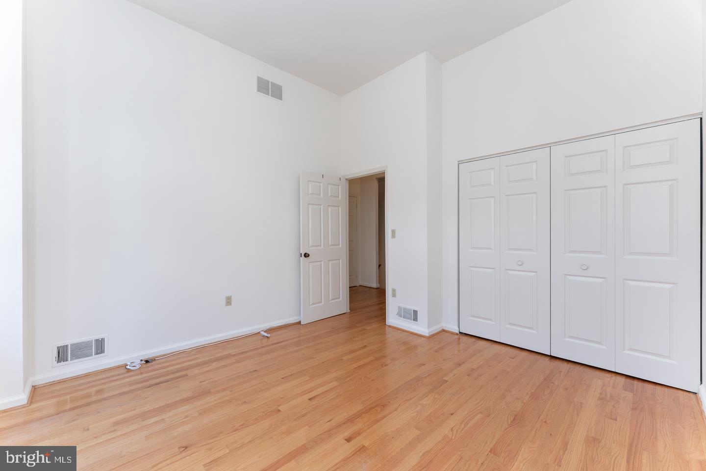 2032 Walnut St Property Photo 14