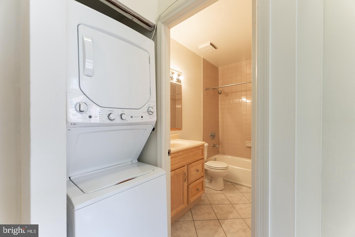 2032 Walnut St Property Photo 15
