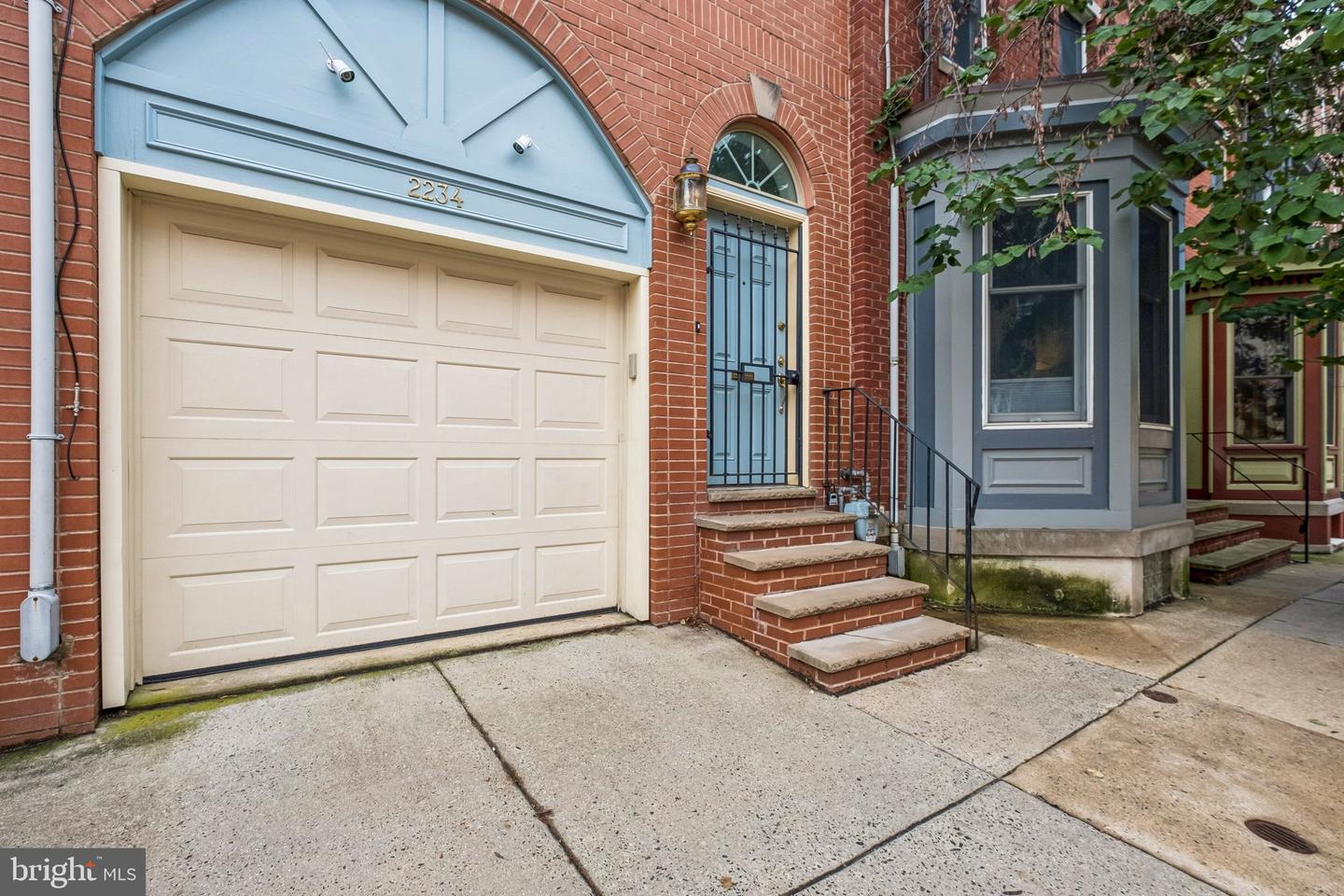 2234 Fitzwater St Property Photo 27