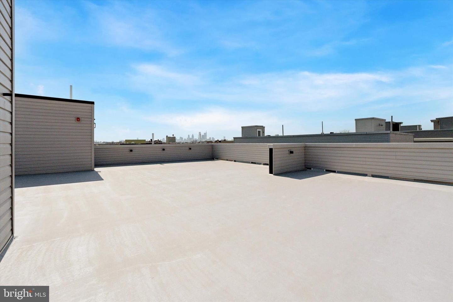 2520 N Front St #403 Property Photo 8