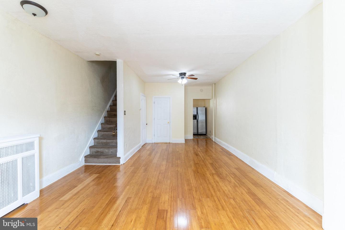 122 W Salaignac St Property Photo 9