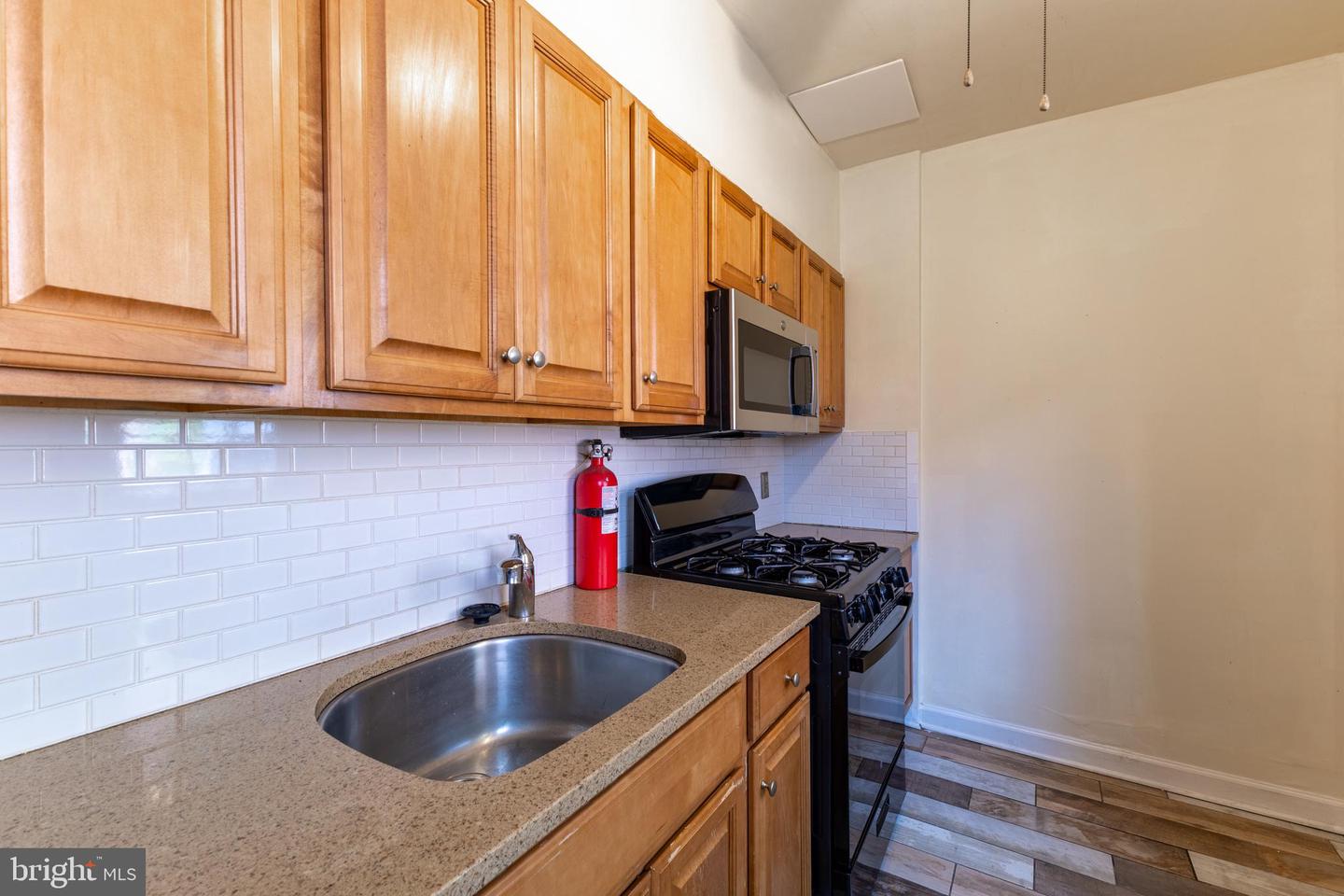 122 W Salaignac St Property Photo 11