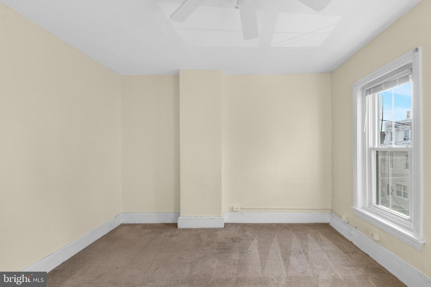 122 W Salaignac St Property Photo 18