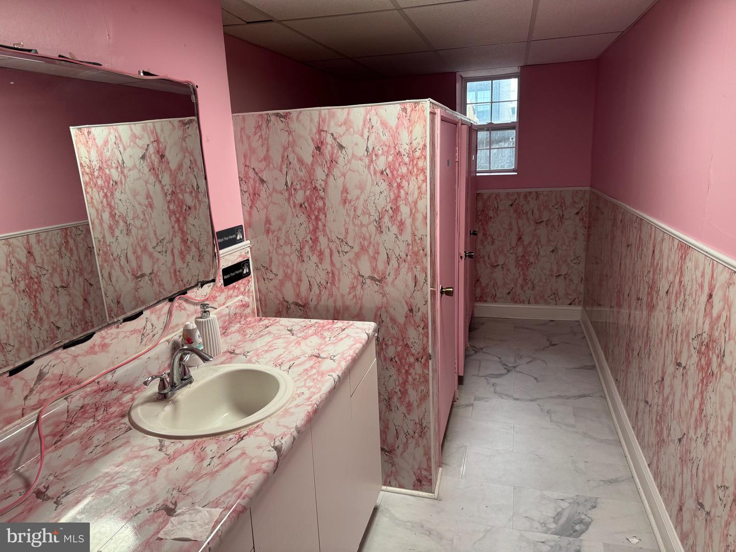711 Snyder Ave #202 Property Photo 14