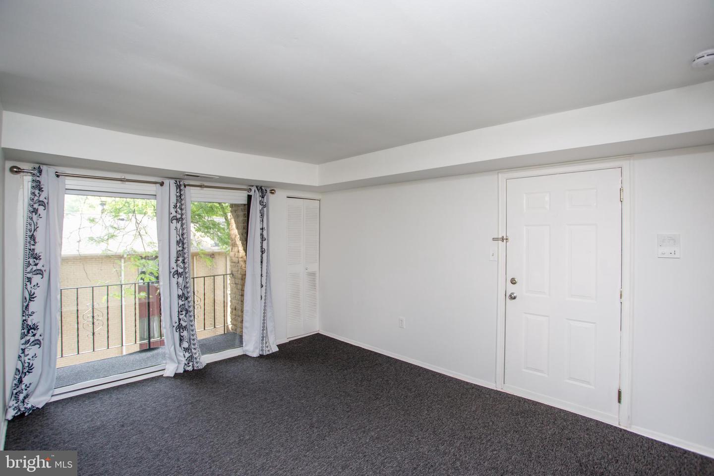 8030-00 Ditman St #72l Property Photo 6