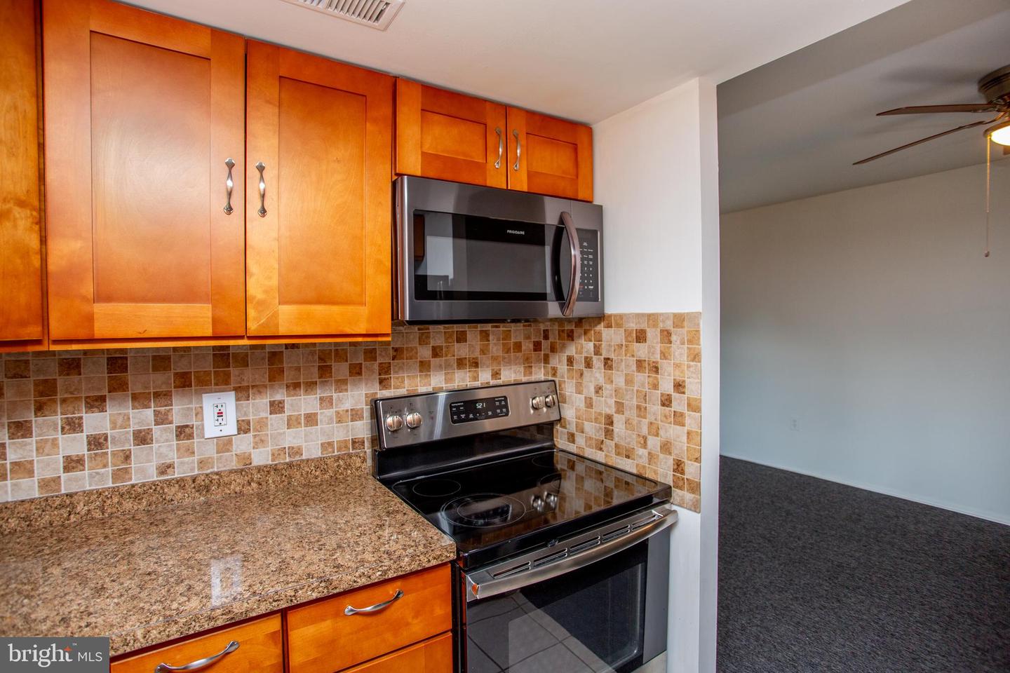 8030-00 Ditman St #72l Property Photo 8