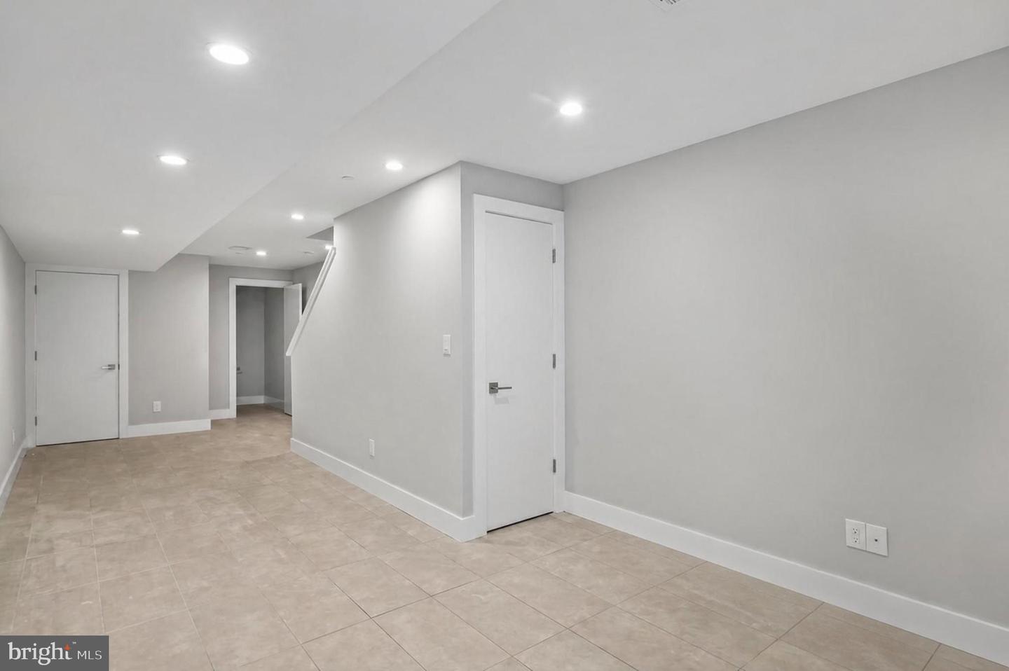2209 Cross St Property Photo 14