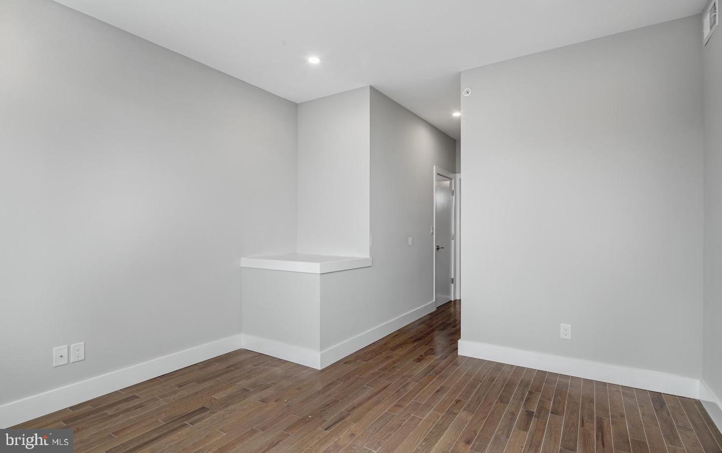 2209 Cross St Property Photo 18