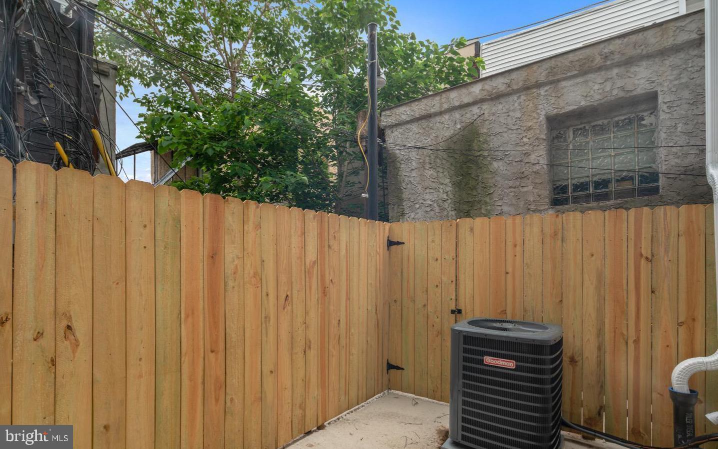 2209 Cross St Property Photo 38