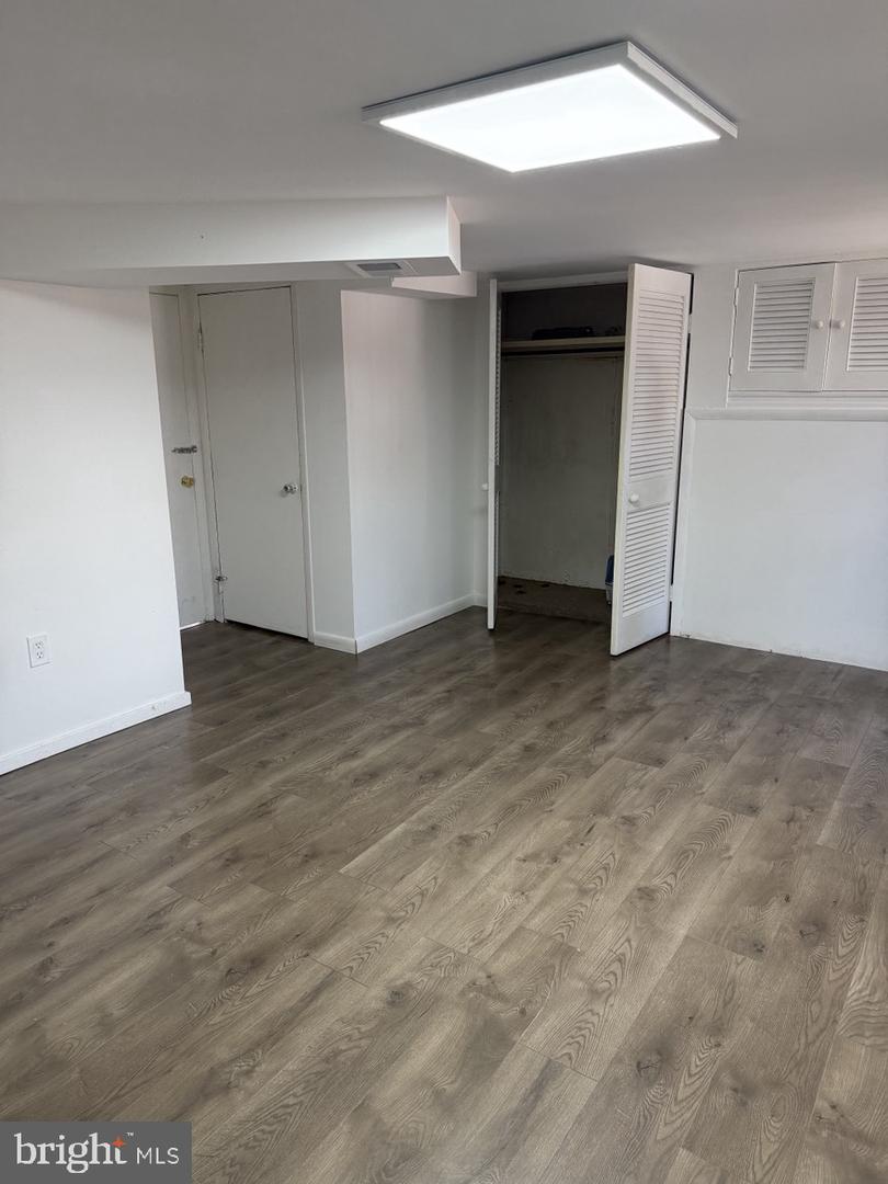 4304 Bennington St Property Photo 16
